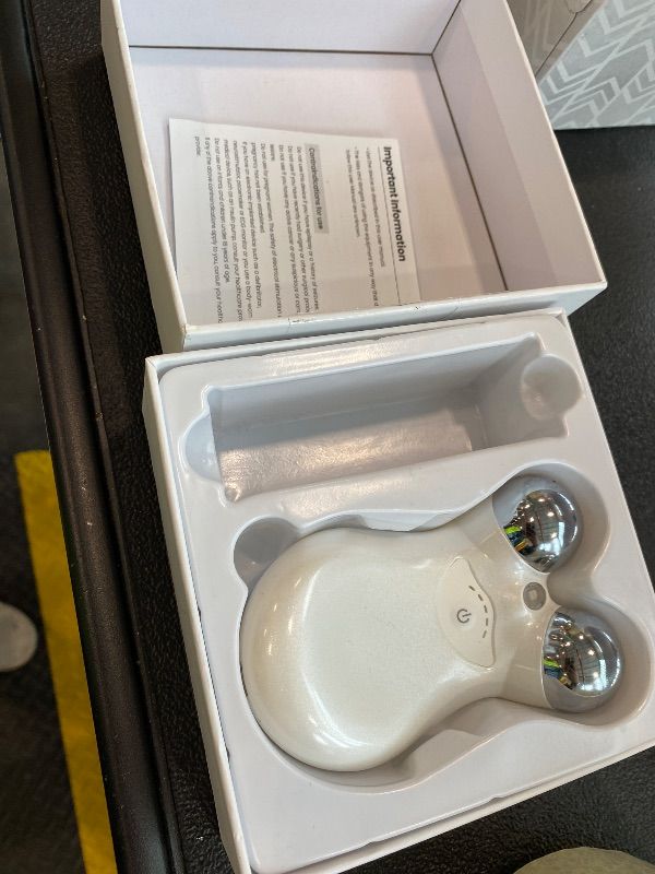 Photo 1 of **MISSING PARTS**
Microcurrent Facial Device,Latest Red Light Technology?Enhances The Ability to Lift The Face and Tighten The Skin?Facial Wrinkle Equipment?Smart Photon Micro-Current Device, Model:EP-300.