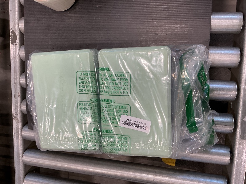 Photo 1 of *MINOR DAMAGE - USED*
Trideer Yoga Block, Soft Non-Slip Surface Premium Foam Blocks, Supportive, Lightweight, Odorless, Yoga Accessories for Pilates Meditation General Fitness Stretching Toning (Mint Green-2 Pack)