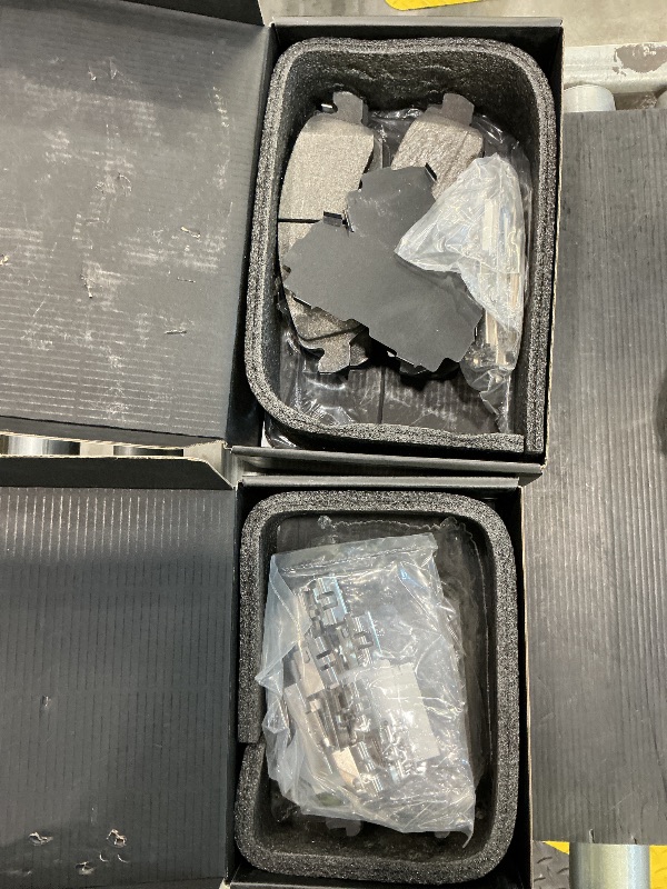 Photo 1 of **USED**
Front Semi-Metallic & Rear Ceramic Brake Pads for Chevy Silverado 1500 2014-2018, Suburban/Tahoe 15-20, for GMC Sierra 1500 2014-2018, Yukon/Yukon XL 15-20, for Cadillac Escalade/ESV 15-20 8PCS