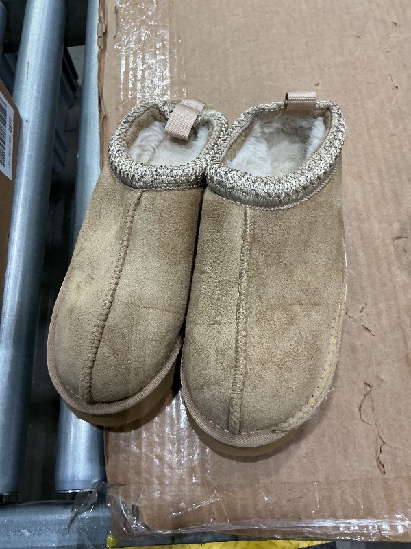 Photo 1 of ***MINOR DAMAGE*** Forfoot Women's House Slippers Snow Boots Platform Indoor Outdoor Ankle Boots, Beige 6-7