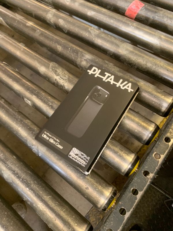 Photo 1 of pitaka for iPhone 17 Pro Max Case 6.9" with Camera Control Button, Compatible with MagSafe, Ultra-Slim Case with Caseless Touch Feeling, 600D Aramid Fiber Woven, Black/Grey(Twill)