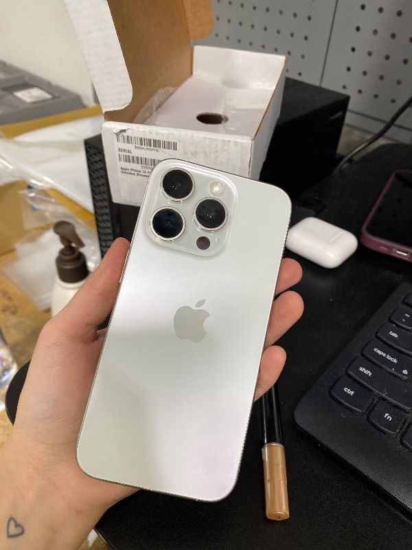 Photo 1 of Apple iPhone 16 Pro, US Version, 512GB, White Titanium - Unlocked (Renewed)--------NEEDS APPLE SUPPORT