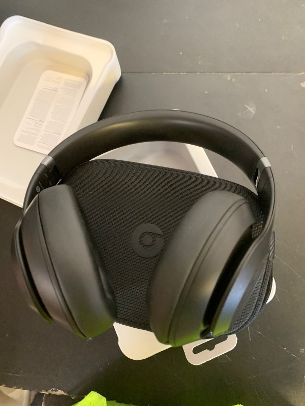 Photo 1 of Beats Studio Pro - Premium Wireless Over-Ear Headphones- Up to 40-Hour Battery Life