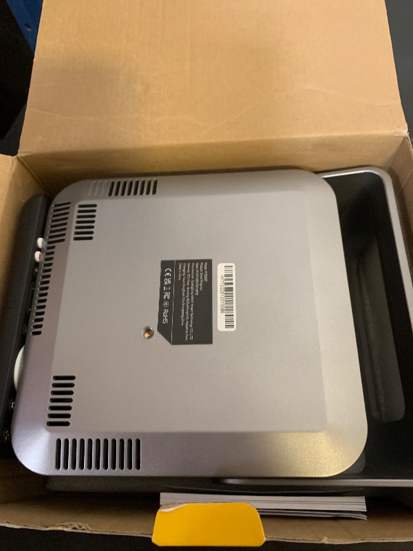 Photo 1 of Magcubic Smart Projector 4K Support, Portable Projector with Wifi and Bluetooth, TV Stick Built-in, Auto Focus & Obstacle Avoidance, 650 ANSI, Voice Control, Home Theater Movie Proyector Outdoor