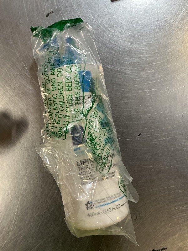 Photo 1 of La Roche-Posay Lipikar AP+MAX Triple Repair Moisturizing Body Cream | Face & Body Lotion for Dry Skin with Shea Butter & Niacinamide | Gentle Moisturizer for Very Dry, Rough & Sensitive Skin, 400ml