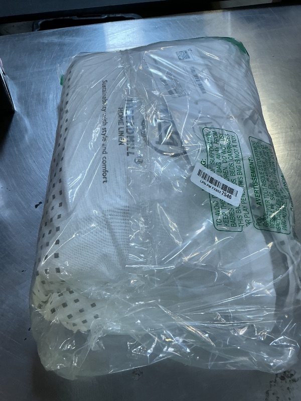 Photo 1 of Threadmill Luxury Cotton Blankets for King Size Bed | All-Season Cozy 100% Cotton King Size Blanket | Herringbone Soft Fall Thermal Blanket fits California King Size Bed | Light Grey