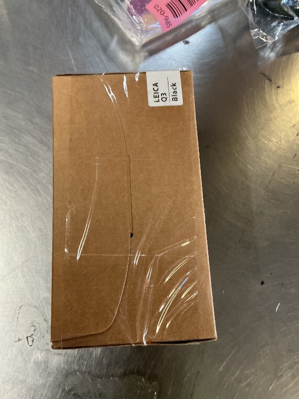 Photo 1 of LIM'S Genuine Italy Leather Camera Half Case Metal Grip Dovetail Plate for Leica Q3 [Black]