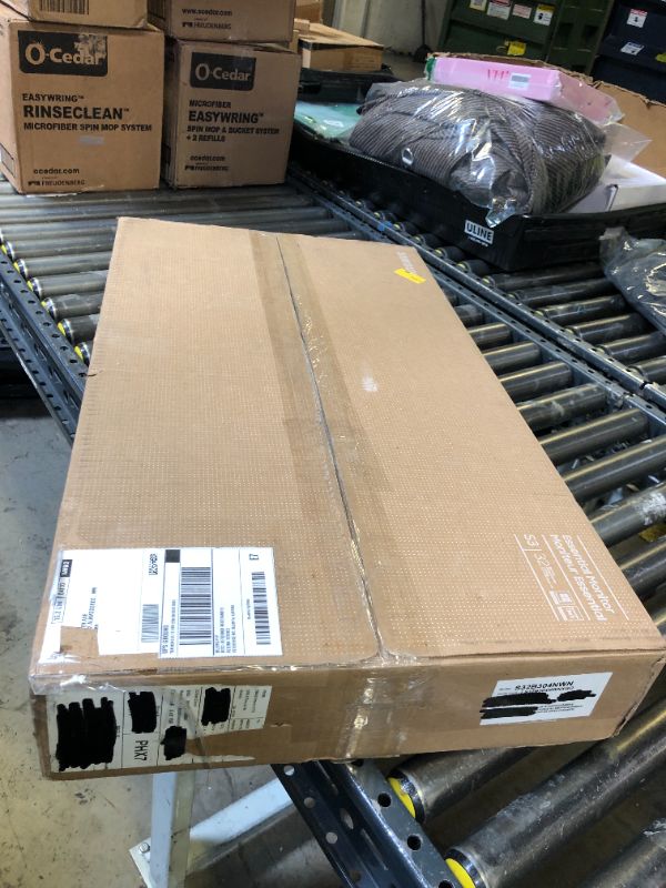 Photo 1 of 32 inch monitor 