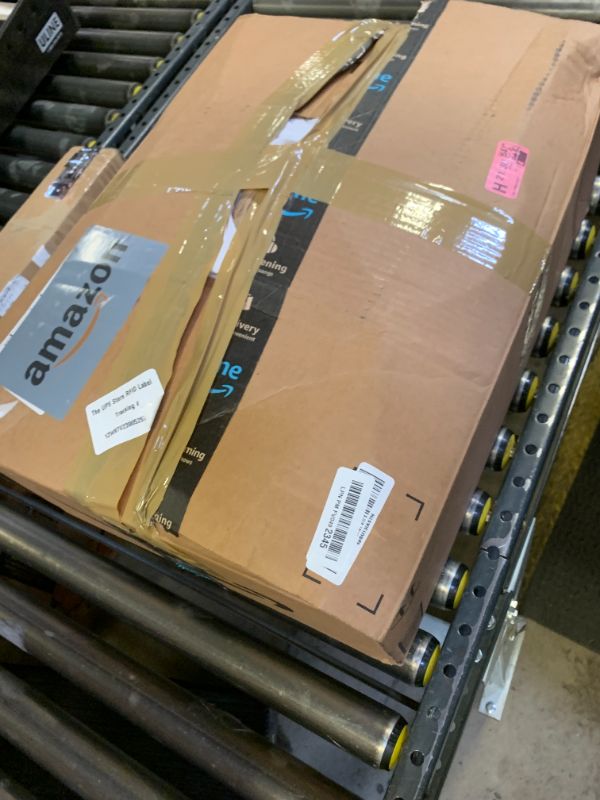 Photo 1 of COHOME Premium California King Size Comforter, All-Season Quilted Down Alternative Duvet Insert, Luxury Hotel GentleSoft Comforter with Anti-Clump Tech & 8 Tabs - Reversible - White 96x104 inches