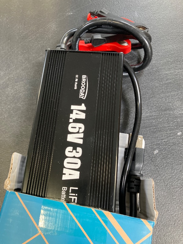 View 3 of 12V 30A LiFePO4 Battery Charger, 14.6V Lithium Battery Charger, Fast Charging, Over-Current and Over-Voltage Protection for 12V Lithium Iron Phosphate Batteries