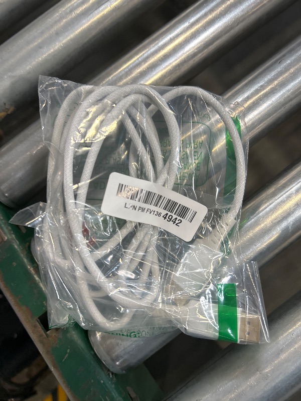 Photo 1 of UVOOI 8K White DisplayPort Cable 6.6FT, Display Port 1.4 Cable DP Cord (8K@60Hz, 5K@60Hz, 4K@144Hz, 2K@240Hz, HDR) for Gaming Monitor PC, Laptop, Graphics Card