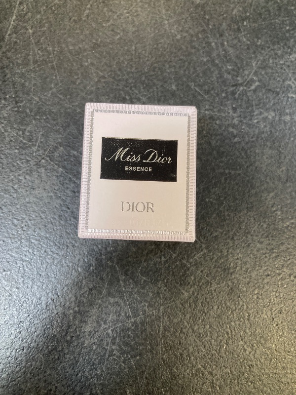 Photo 1 of Dior Miss Dior ESSENCE Parfum MINI Splash Dabber Perfume for Women 0.17oz 5ml
