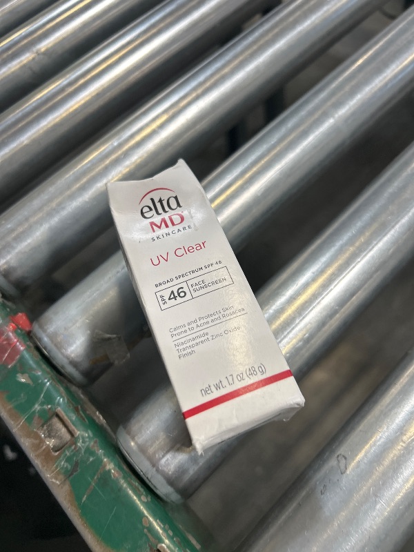 Photo 1 of EltaMD UV Clear Face Sunscreen SPF 46, Oil-Free Sunscreen with Zinc Oxide, Dermatologist Recommended