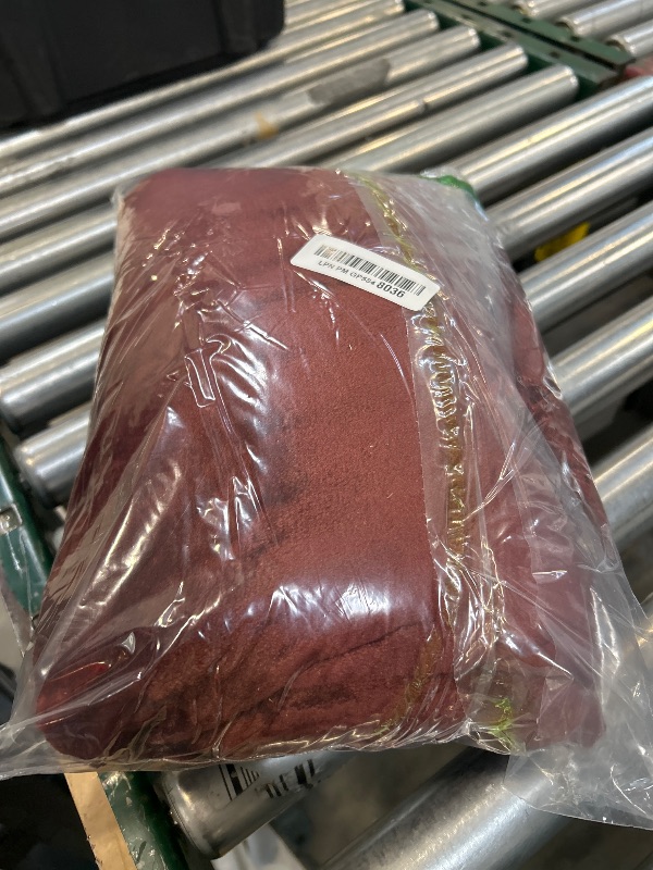 Photo 1 of Ultra Soft Fleece Blanket Throw Size - Flannel Fleece Luxury Throw Blanket - Lightweight for Couch Bed Chair - Thick, Warm & Breathable - All Season Cozy Fuzzy Anti-Static Microplush Bedding, Burgundy