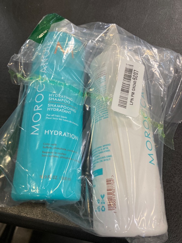 Photo 1 of Moroccanoil Hydrating Shampoo & Conditioner Half-Liter Set