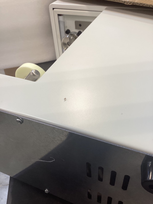 Photo 1 of Commercial soda can sealer