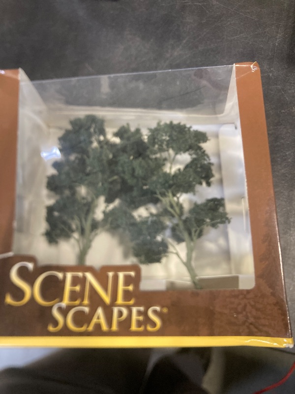 Photo 1 of Bachmann Trains - SCENE SCAPES - 8" MAPLE TREES (2 per box) - O Scale
