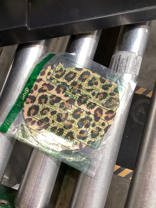 Photo 1 of Leopard Print Edible Cake Topper, 14cm/5.51in Wafer Rice Paper Cheetah Print Edible Image for 6 Inch/15cm or Larger Cakes Safari Animal Theme Cake Wrap Border Decoration for Birthday Party Supplies