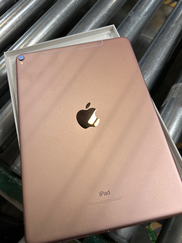 Photo 1 of Apple iPad Pro (10.5-inch, Wi-Fi + Cellular, 64GB) - Rose Gold (Previous Model)