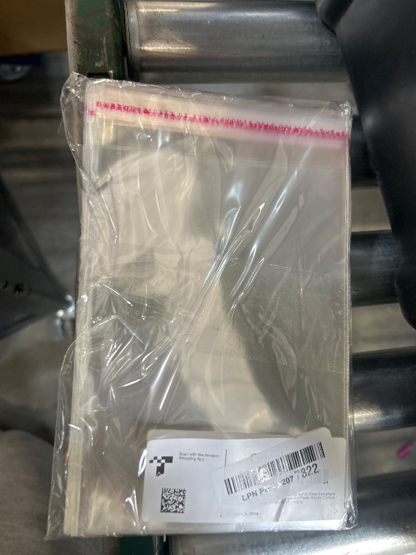 Photo 1 of Cidenbio 200 Pcs Thickened Cookie Bags with Seal 5x7 In, Clear Cellophane Treat Bags Self Sealing 3.1 Mils Resealable Plastic Bag for Cookies, Candy, Bread, Party Favors, Bakery, Gift Packaging