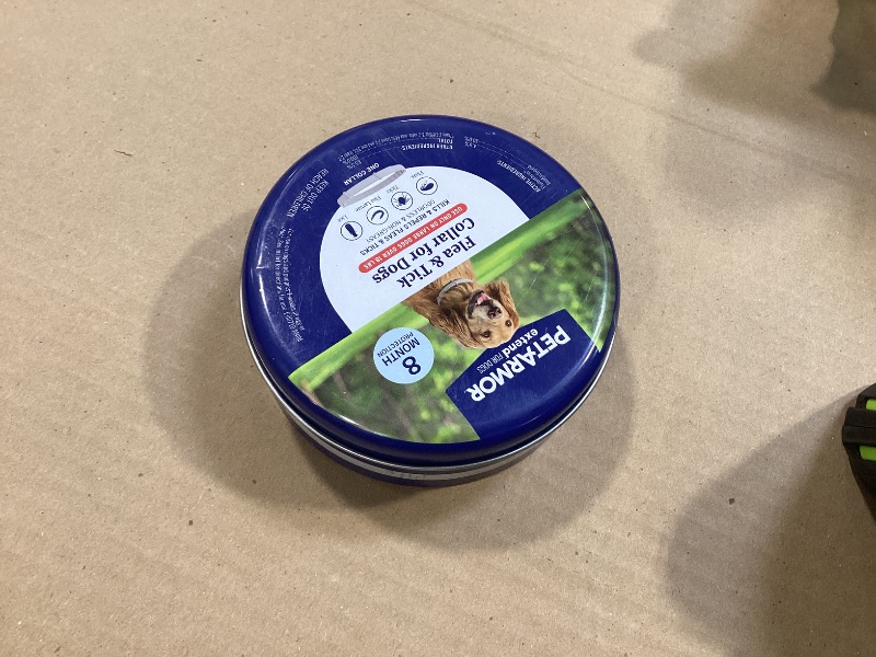 Photo 1 of PetArmor Extend Large Dog Flea and Tick Treatment & Prevention, Collar for Large Dogs Above 18 lbs., 8 Months of Protection, Odorless & Non-Greasy, Waterproof, Kills Fleas, Ticks, and Larvae, 1 Count