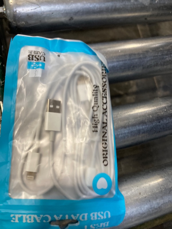 Photo 1 of USB A to Lightning Cable [Apple MFi Certified], 3FT Fast Charging CarPlay Charger Cord, iPhone Charger Cord, Data Sync Compatible with iPhone 14/13/12/11 Pro Max/XS/XR/X/8/iPad, White 2-Pack