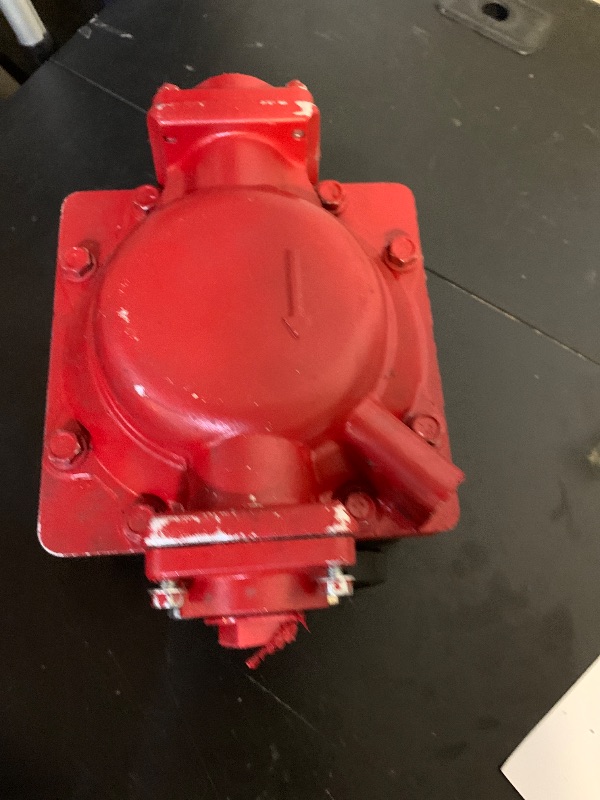 Photo 1 of Fill-Rite 901C 1" 6-40 GPM 4-Digit Mechanical Fuel Transfer Meter in Gallons - Extreme Accuracy Meter for Fleet Fuel Management - Versatile Fluid Compatibility
