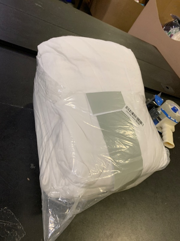Photo 1 of LONDON LINENS Pack of 2 Extra Thick 3 Piece Massage Table Sheets Set - 100% Natural Cotton Flannel - Includes Massage Table Cover, Massage Fitted Sheet, and Massage Face Rest Cover (White)