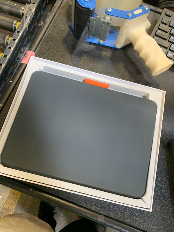 Photo 1 of Case with Keyboard for iPad 10th Generation & 11th (A16, 2025): Bluetooth Wireless Detachable Magnetic Stand Rechargeable Keyboard with Folio Slim Compact Removable Cover with Trackpad, White Backlit
