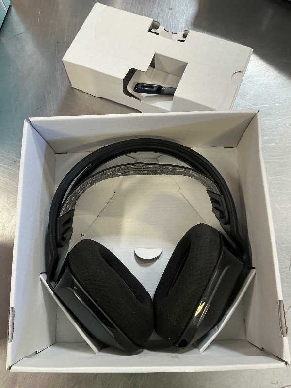Photo 1 of Logitech G733 Lightspeed Wireless Gaming Headset, Suspension Headband, Lightsync RGB, Blue VO!CE Mic, PRO-G Audio – Black, Gaming Headset Wireless, PC, PS5, PS4, Switch Compatible