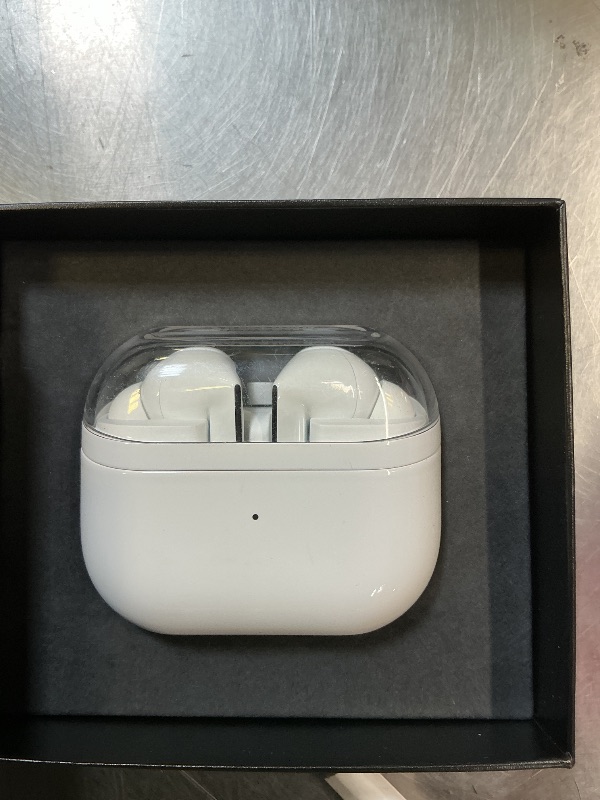 Photo 1 of ******NONFUNCTIONAL - SELLING FOR PARTS ONLY******
Samsung Galaxy Buds 3 Pro AI True Wireless Bluetooth Earbuds, Noise Cancelling, Sound Optimization, Redesigned Comfort Fit, White [US Version, Amazon Exclusive, 2Yr Warranty]