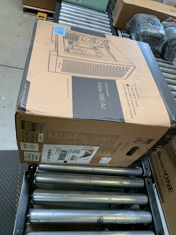 Photo 1 of Thermaltake View 390 Air; Mid Tower; 2x120mm CT Fans Included; 360mm Radiator Support; 420mm GPU Clearance; Hidden Connector Support; Rotatable PCIe Slots; Future Dusk; CA-11F-00MNWN-00