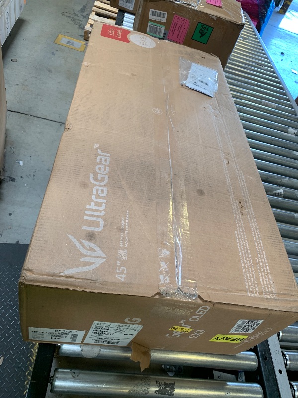 View 2 of ****DAMAGED****
LG 45GX900A-B 45-Inch Ultragear WQHD (3440 x 1440) OLED Curved Gaming Monitor, 240Hz, 0.03ms, NVIDIA G-Sync, VESA DisplayHDR True Black 400, HDMI 2.1, DisplayPort, USB Type-C PD 65W, Black ******NONFUNCTIONAL - SELLING FOR PARTS ONLY******