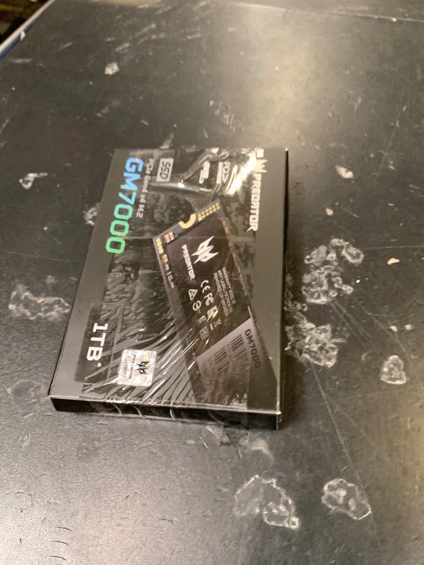 Photo 1 of Predator M.2 SSD 1TB GM7000 with DRAM cache NVMe 1.4 2280 PCIe Gen4×4 Ultra high speed (maximum read: 7400MB/s, max write: 6700MB/s) 3D NAND TLC Internal SSD Compatible with PS5 Pro - BL.9BWWR.105