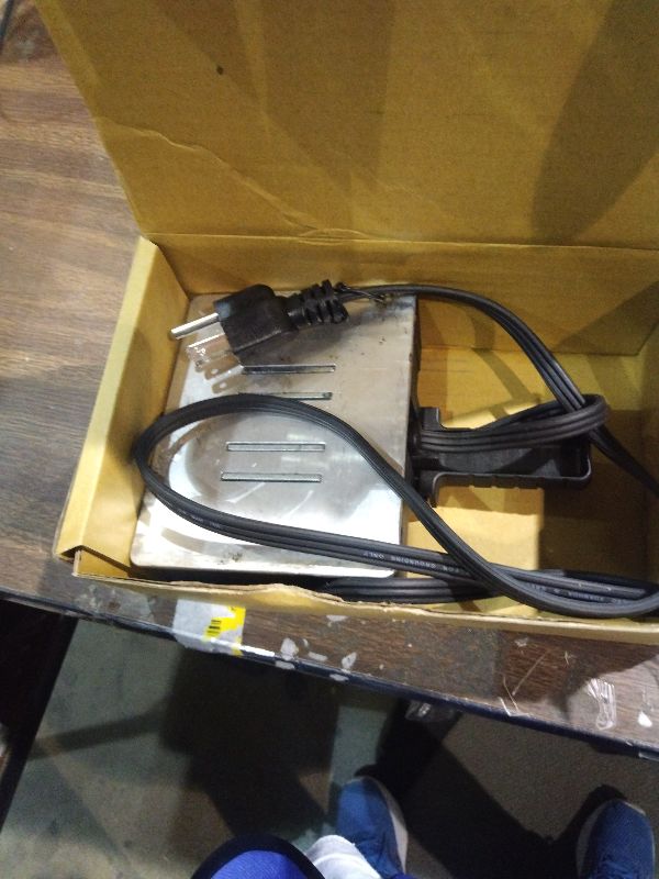 Photo 1 of 1190X 1190 300W Magnetic Engine Heater for Oil Pan and Engine Block Heating,Suitable for Various Vehicle Types Including Trucks,Tractors