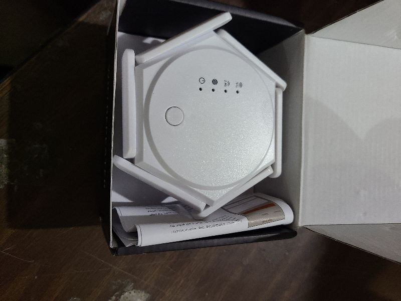 Photo 1 of 1200Mbps Dual Band WiFi Repeater, 5GHz&2.4GHz WiFi Extender Signal Booster