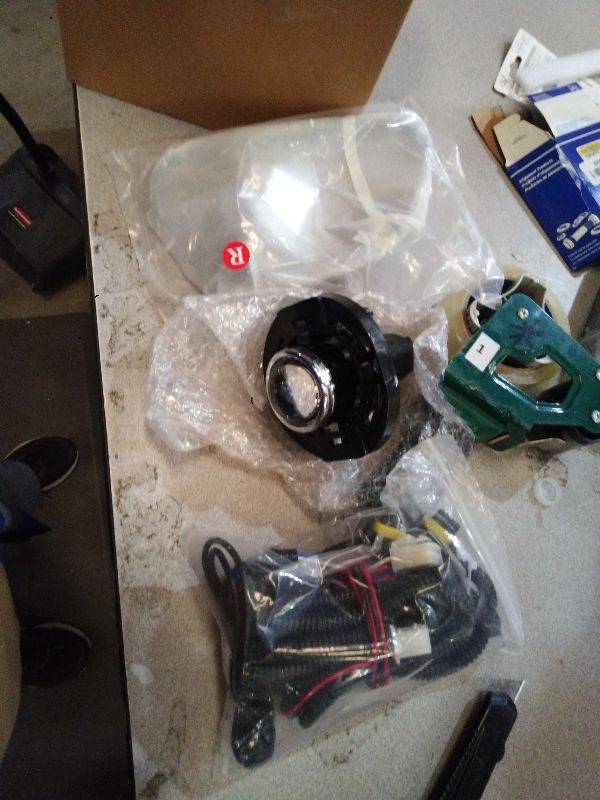 Photo 1 of 1 WILD BEAR Fog Lights Fit For 2011-2017 Compass Fog Lamps With Switch and Wiring Kit (Right Side)