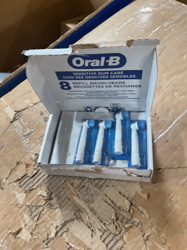 Photo 1 of * only comes with four *
Oral-B Sensitive Gum Care Electric Toothbrush Replacement Brush Heads, 8 Count
