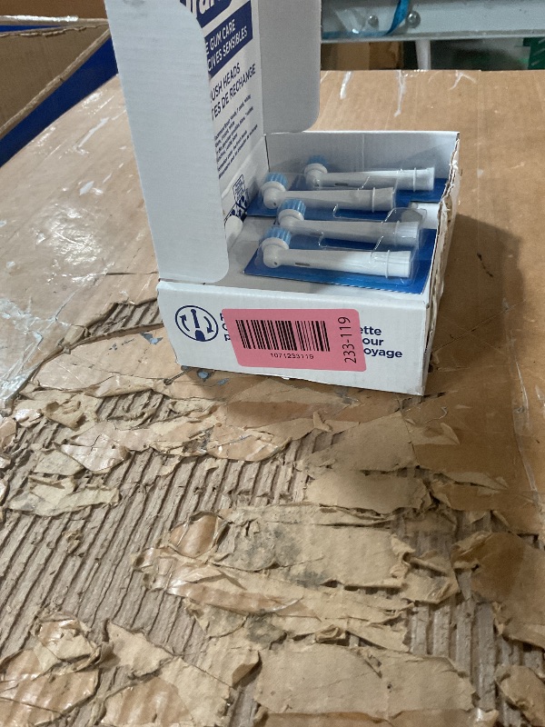 Photo 1 of * only comes with four *
Oral-B Sensitive Gum Care Electric Toothbrush Replacement Brush Heads, 8 Count
