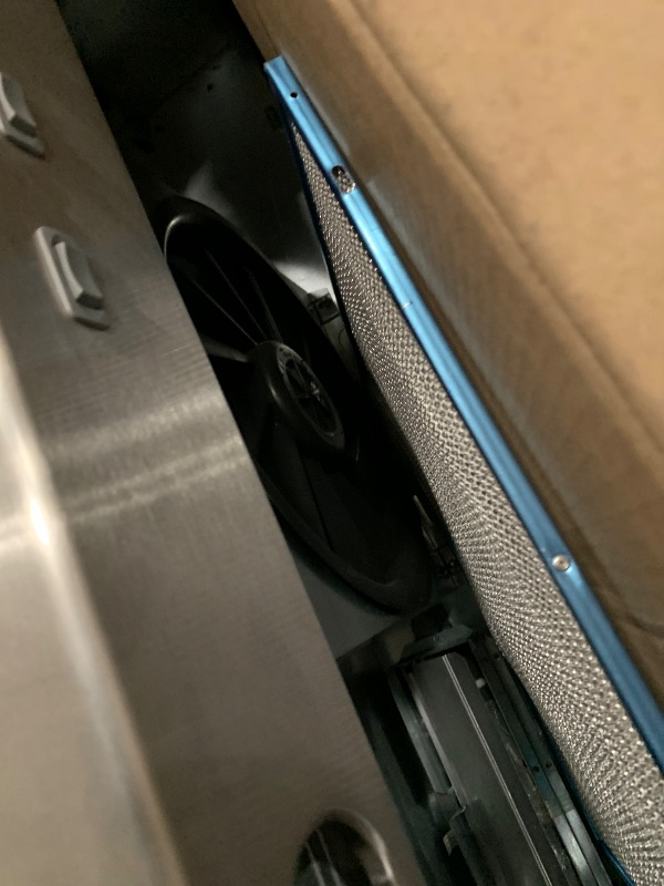 Photo 1 of ***MAJOR DENTs***
Broan Glacier - 36 Inches - Convertible - Under Cabinet Range Hood - Stainless Steel
