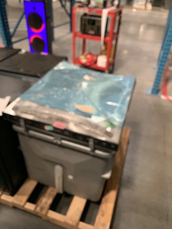Photo 1 of ***MAJOR DAMAGE**
Frigidaire 24" Built-In Dishwasher