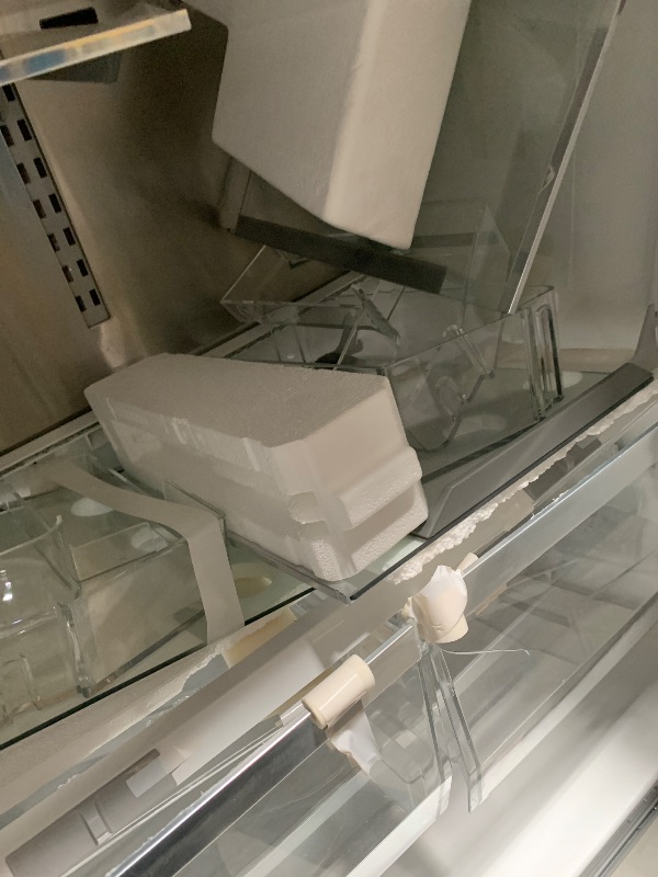 View 4 of ***BROKEN PLASTIC NOT GLASS FOR PARTS ONLY***
Bosch® 500 Series 36 in. 21.6 Cu. Ft. Stainless Steel Counter Depth French Door Refrigerator