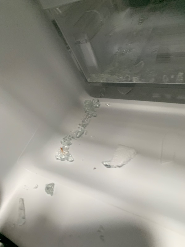 View 2 of ***BROKEN PLASTIC NOT GLASS FOR PARTS ONLY***
Bosch® 500 Series 36 in. 21.6 Cu. Ft. Stainless Steel Counter Depth French Door Refrigerator