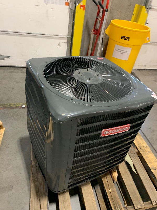 View 4 of ***HEAVILY USED AND DAMAGE***
3 Ton 13.4 SEER2 Single Stage Air Conditioner Condenser - R32