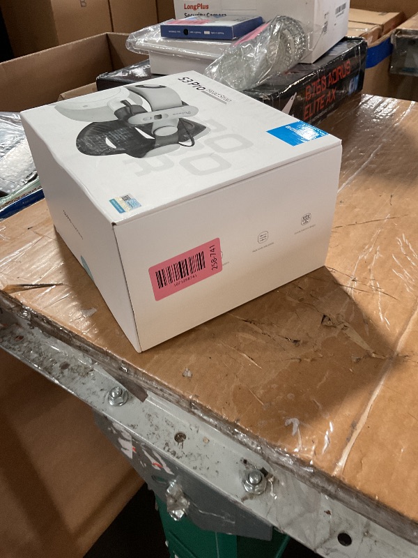 Photo 1 of ***LIKE NEW/OPEN BOX***
BOBOVR S3 Pro Battery Strap Accessories,Head Air Cooling System and 10000mah Hot-swappable Battery Pack,Compatible with Meta Quest 3/Quest 3S