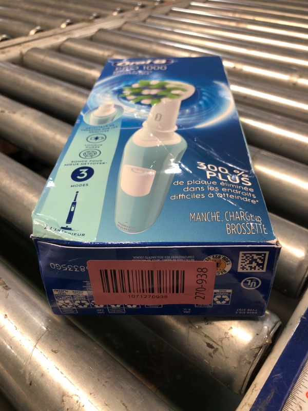 Photo 1 of ***FACTORY SEALED*** Oral-B Pro 1000 CrossAction Electric Toothbrush, Green
