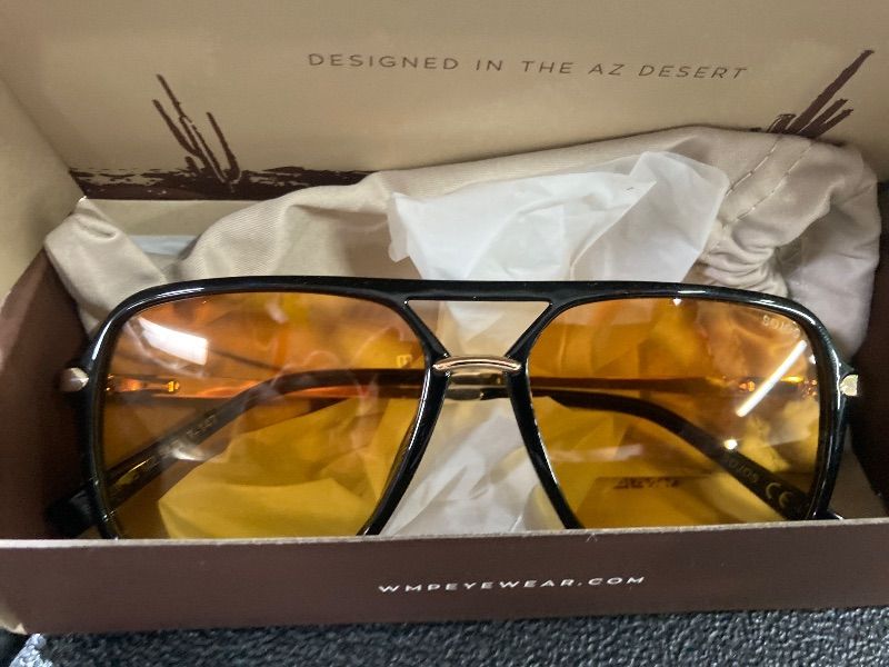 Photo 1 of ***NOT IN ORIGINAL BOX**SOJOS Sunglasses for Women & Men, Retro, Polarized Lens, Trendy Aviator, 90s Shades SJ2229 BROWN