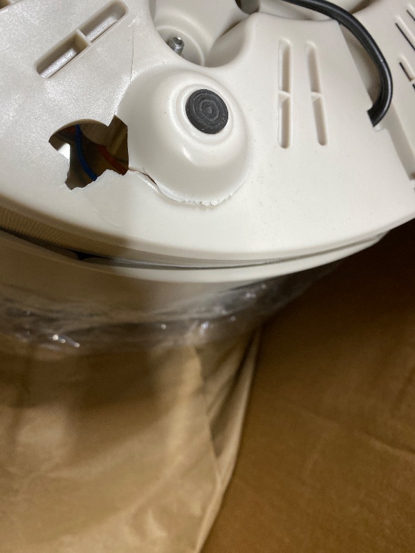 Photo 1 of ****Parts only****

bella 6.0 Qt Programmable Slow Cooker, Ceramic Nonstick Coating, Adjustable Temperature & Cooking Times, Dishwasher Safe Stoneware Pot & Tempered Glass Lid, Tangle Free Cord Wrap, Oatmilk