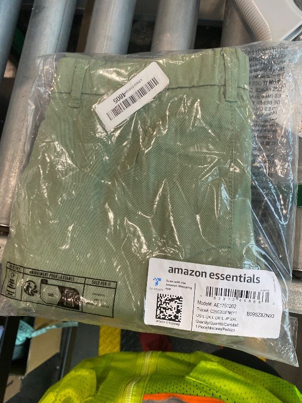 View 3 of **Similar item**
Haloumoning Boys School Uniform Chino Pants Kids Elastic Waist Pull on Twill Pants with Pockets 5-14 Years Army Green, US 10