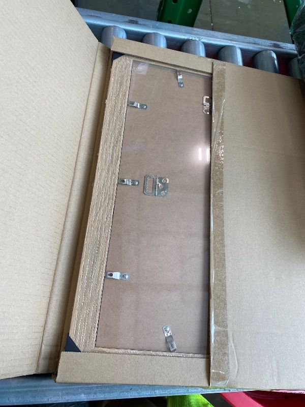 Photo 1 of **Similar item**
Gaevuian 11x17 Picture Frame Display 6 picture frame collage 4x6,Multi Photo Frame with Mat,Plexiglass,Wall Mount Decor,Natural Wood Grain